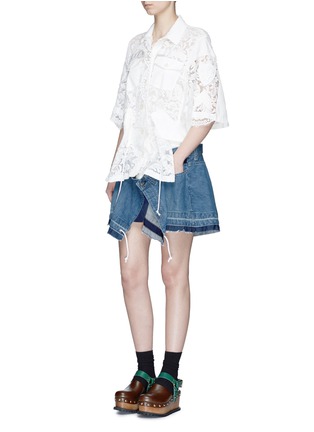 Figure View - Click To Enlarge - SACAI - Embroidered patch guipure lace denim wrap dress