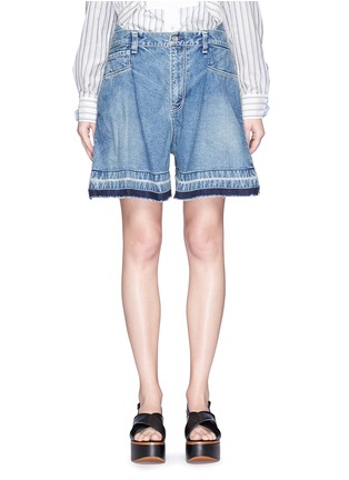 Main View - Click To Enlarge - SACAI - Pleated raw edge washed denim shorts