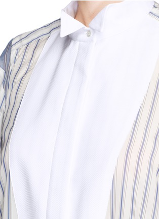 Detail View - Click To Enlarge - SACAI - Piqué bib stripe silk organza panel shirt