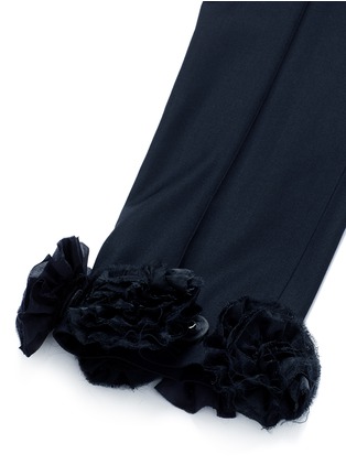 Detail View - Click To Enlarge - VICTORIA, VICTORIA BECKHAM - 3D flower wool blend pants