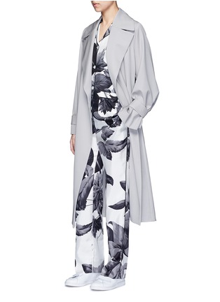 Figure View - Click To Enlarge - F.R.S FOR RESTLESS SLEEPERS - 'Rea' greyscale leaf print silk pyjama shirt