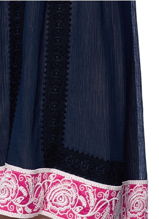 Detail View - Click To Enlarge - CHLOÉ - Embroidered ruffle crinkled cotton-silk off-shoulder dress