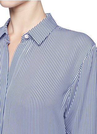 Detail View - Click To Enlarge - THEORY - Aquilina pin-striped silk shirt