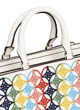 Detail View - Click To Enlarge - TORY BURCH - 'Robinson' small embroidered saffiano leather tote