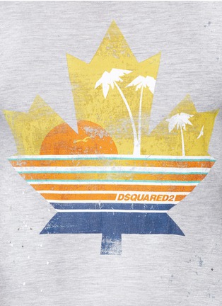 Detail View - Click To Enlarge - 71465 - Tropical maple leaf print T-shirt