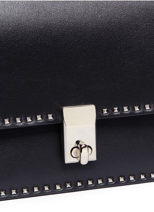 Detail View - Click To Enlarge - VALENTINO GARAVANI - Medium micro Rockstud leather flap bag