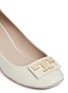 Detail View - Click To Enlarge - TORY BURCH - 'Gigi' logo plate patent leather pumps