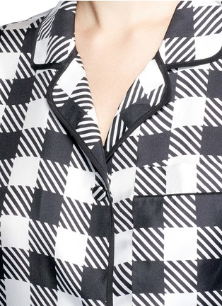 Detail View - Click To Enlarge - VICTORIA, VICTORIA BECKHAM - Oversized gingham print silk twill pyjama shirt