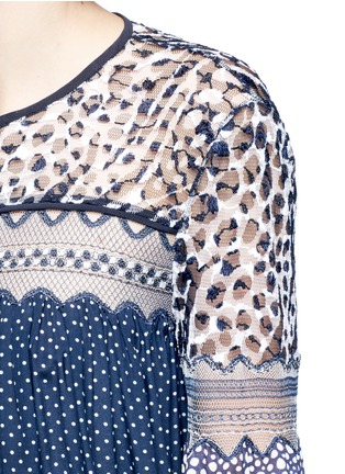 Detail View - Click To Enlarge - CHLOÉ - Mix polka dot lace yoke blouse