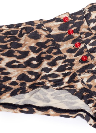 Detail View - Click To Enlarge - 72930 - 'Russell' leopard print shorts