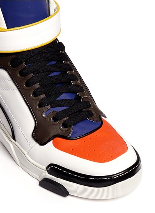 Detail View - Click To Enlarge - GIVENCHY - 'Tyson' colourblock high top leather sneakers