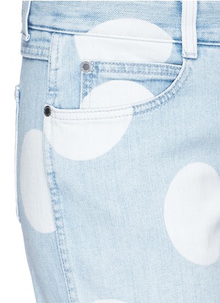Detail View - Click To Enlarge - STELLA MCCARTNEY - 'Thanks Girls' slogan embroidered polka dot print jeans