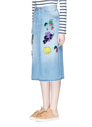 Front View - Click To Enlarge - MUVEIL - 'Swilling Fruit Wine' embellished embroidery denim skirt