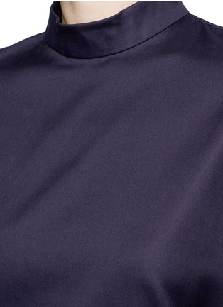 Detail View - Click To Enlarge - FFIXXED STUDIOS - 'Meiyijia' raw edged cotton poplin shirt
