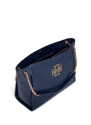 Detail View - Click To Enlarge - TORY BURCH - 'Britten' small pebbled leather chain tote