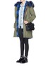 Figure View - Click To Enlarge - MR & MRS ITALY - Army' raccoon hood trim coyote fur parka