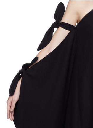 Detail View - Click To Enlarge - 72722 - 'Bunny Frou Frou' bow tie crepe gown