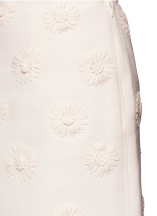Detail View - Click To Enlarge - VALENTINO GARAVANI - Daisy appliqué Crepe Couture skirt