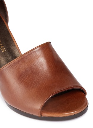Detail View - Click To Enlarge - STUART WEITZMAN - 'Soho Gal' calfskin leather sandals