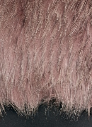 Detail View - Click To Enlarge - HOCKLEY - 'Agloo' feather raccoon fur shoulder wrap