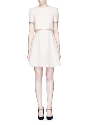 Main View - Click To Enlarge - ALEXANDER MCQUEEN - Pleat overlay crepe cape dress