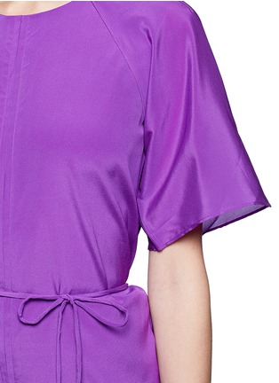 Detail View - Click To Enlarge - MO&CO. EDITION 10 - Cape sleeve silk blend dress
