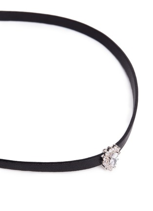 Detail View - Click To Enlarge - CZ BY KENNETH JAY LANE - Cubic zirconia faux leather choker necklace