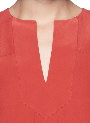 Detail View - Click To Enlarge - TORY BURCH - 'Vea' silk pleat blouse