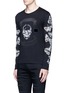 Front View - Click To Enlarge - ALEXANDER MCQUEEN - Skull print satin patch long sleeve T-shirt
