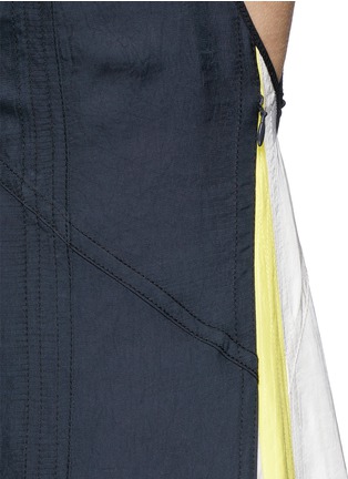 Detail View - Click To Enlarge - RAG & BONE - 'Parachute' colourblock drape twill dress