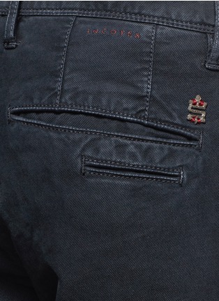 Detail View - Click To Enlarge - INCOTEX - Washed stretch twill slim fit chinos