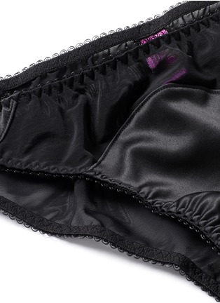 Detail View - Click To Enlarge - L'AGENT - 'Vanesa' lace tulle thong