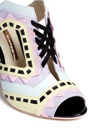 Detail View - Click To Enlarge - SOPHIA WEBSTER - 'Riko' geometric trim leather combo mules
