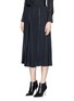 Front View - Click To Enlarge - SACAI LUCK - Lace trim underlay pleat midi skirt
