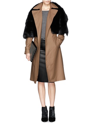 Figure View - Click To Enlarge - KARL DONOGHUE - Foxy Toscana lamb shearling hook cape