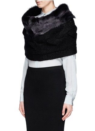Front View - Click To Enlarge - KARL DONOGHUE - Lambskin trim hand-knit snood