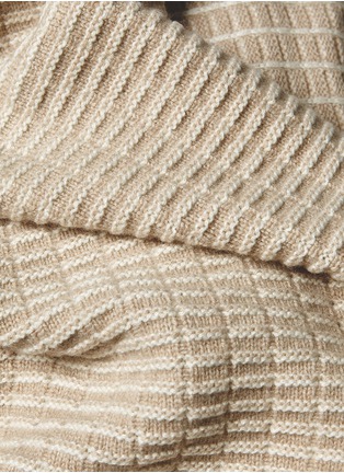Detail View - Click To Enlarge - OYUNA - Kenza cashmere throw