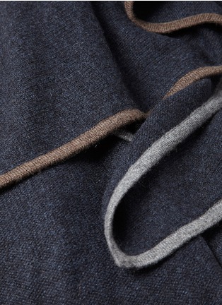 Detail View - Click To Enlarge - OYUNA - Daya cashmere travel throw