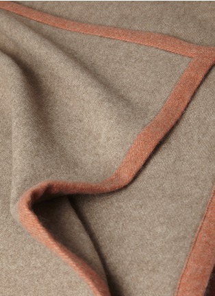 Detail View - Click To Enlarge - OYUNA - Arte cashmere throw