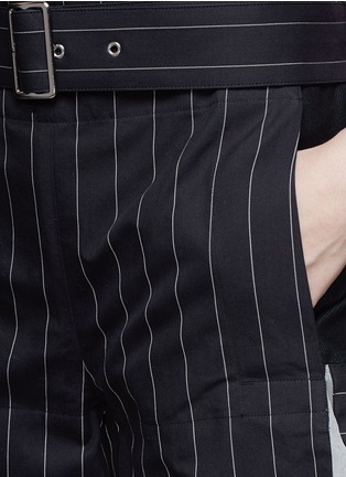 Detail View - Click To Enlarge - SACAI - Chiffon insert pinstripe A-line culottes