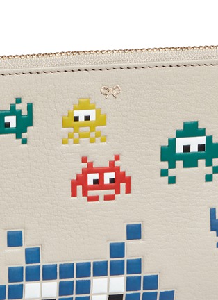 Detail View - Click To Enlarge - ANYA HINDMARCH - 'Space Invasion Loose Pocket' small leather zip pouch