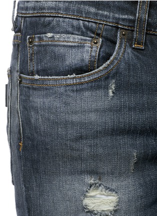 Detail View - Click To Enlarge - - - 'Classic' slim fit ripped jeans