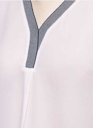 Detail View - Click To Enlarge - MO&CO. - Contrast V-neck silk georgette blouse