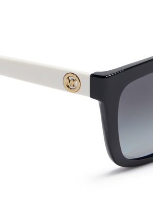 Detail View - Click To Enlarge - MICHAEL KORS - 'Sandestin' colourblock acetate polarised sunglasses