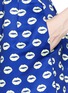 Detail View - Click To Enlarge - MARKUS LUPFER - 'Smacker Lip' print satin Kat dress