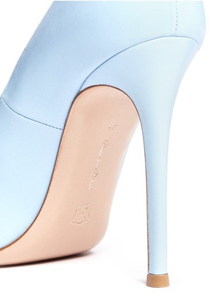 Detail View - Click To Enlarge - GIANVITO ROSSI - Point toe leather pumps