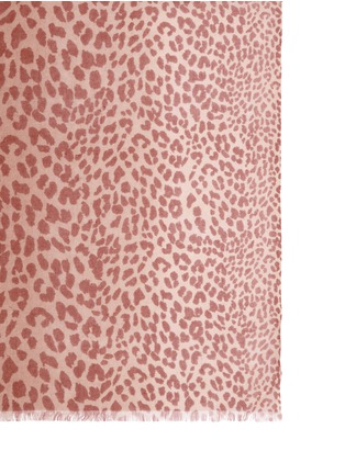 Detail View - Click To Enlarge - ARMAND DIRADOURIAN - Ombré leopard print cashmere scarf