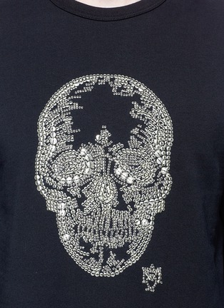 Detail View - Click To Enlarge - ALEXANDER MCQUEEN - Skull sequin embellished organic cotton sweatshirt