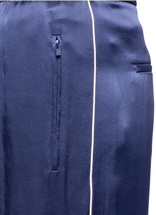 Detail View - Click To Enlarge - CHLOÉ - Piped trim silk satin pyjama pants