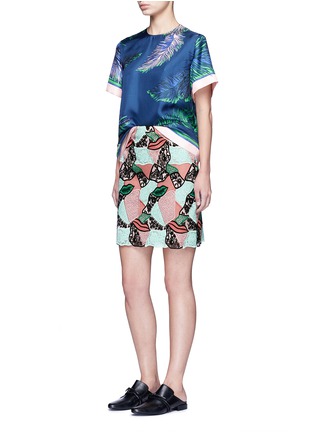 Figure View - Click To Enlarge - EMILIO PUCCI - Patchwork lips lace pencil skirt